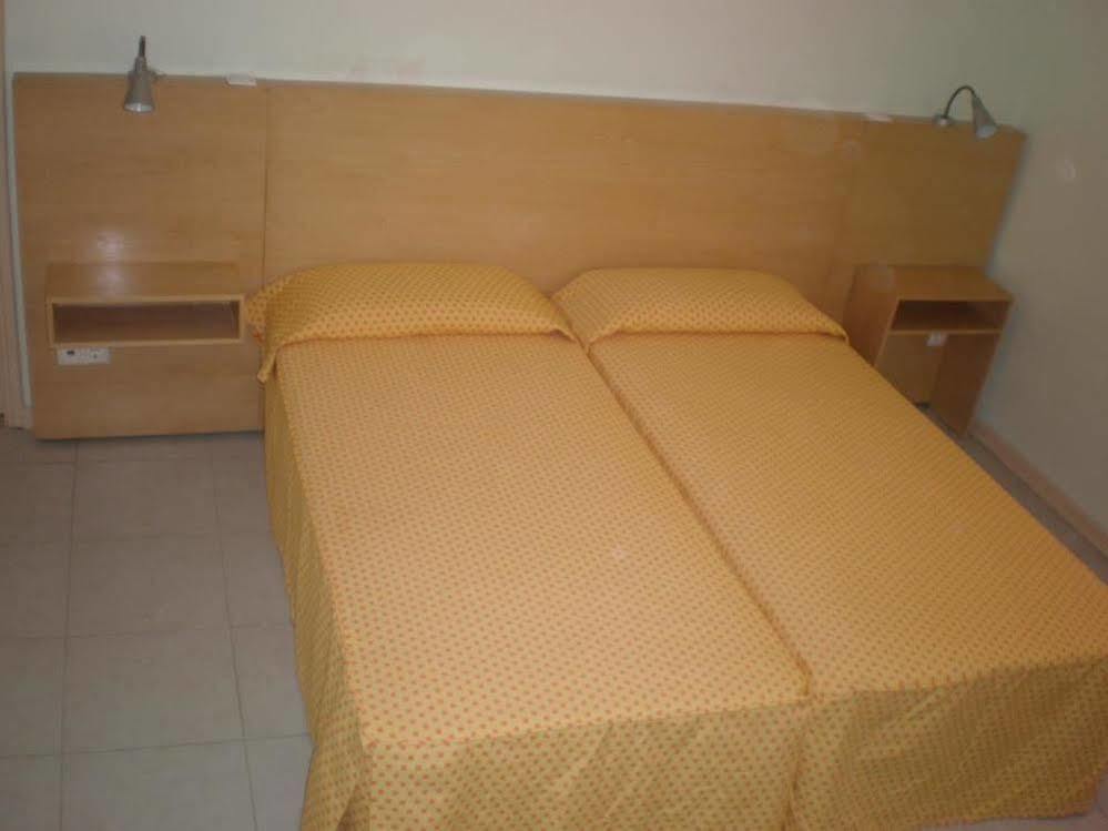 Hotel Roterdao Прая Екстериор снимка
