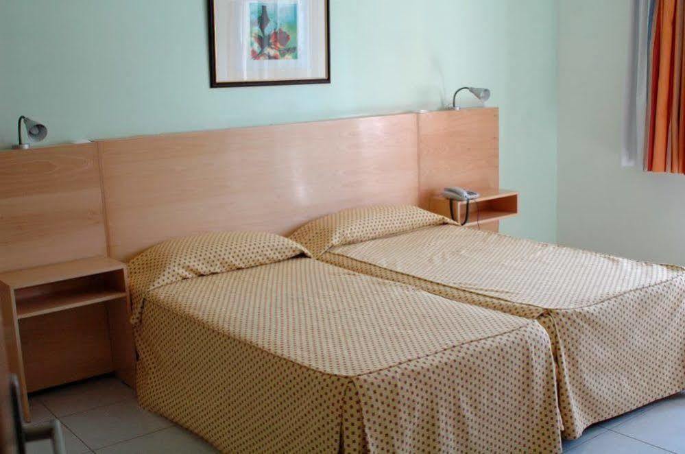 Hotel Roterdao Прая Екстериор снимка