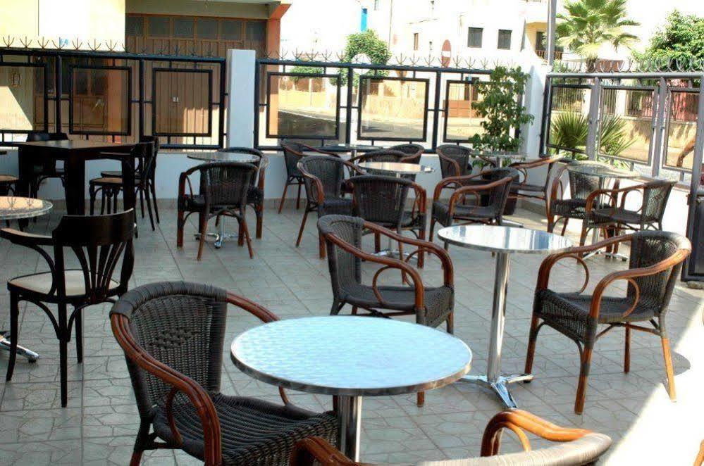 Hotel Roterdao Прая Екстериор снимка